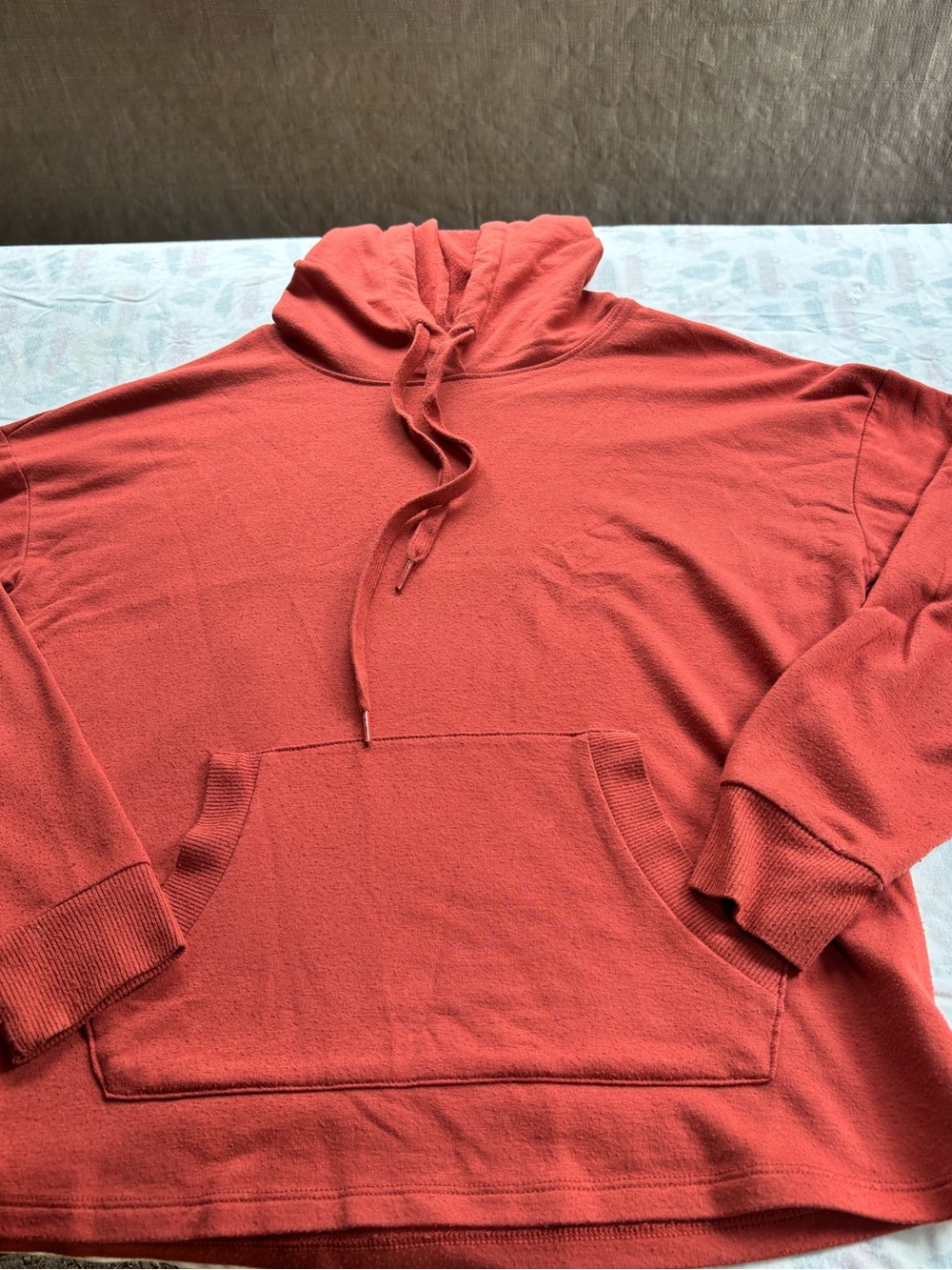 Marika Men's Coral Hoodie Sweater
